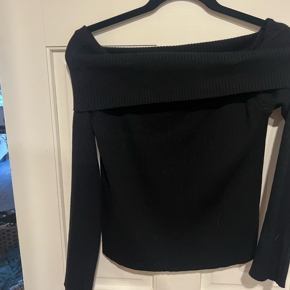 H&M Black Off-Shoulder Sweater